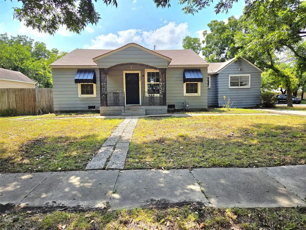 200 S Preston Street, Wolfe City, TX 75496 - #1