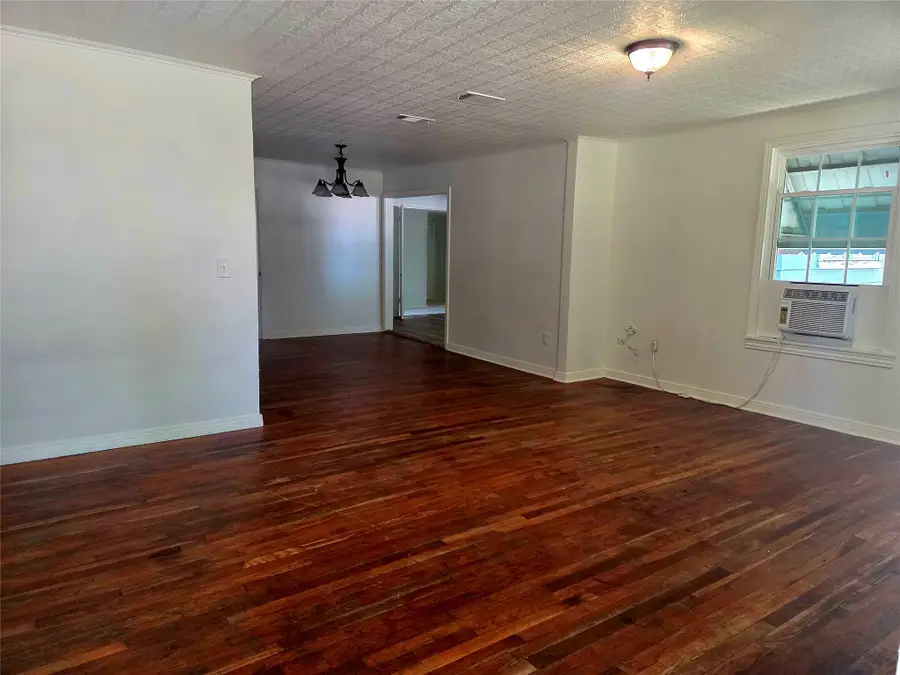 200 S Preston Street, Wolfe City, TX 75496 - #3