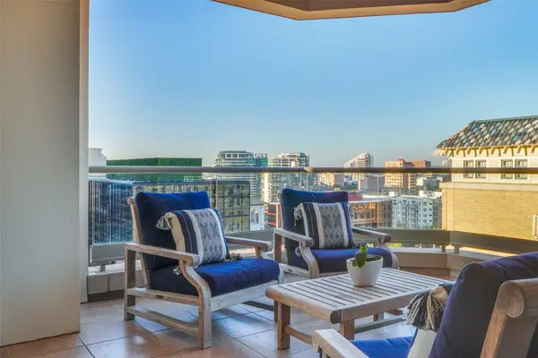 2300 Wolf Street #10-D, Dallas, TX 75201