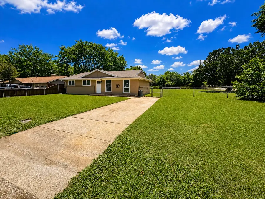 730 Rolling Ridge Lane, Duncanville, TX 75116 - #2