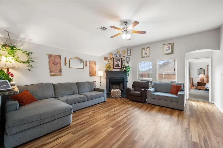 1650 Country Hills Drive, Waxahachie, TX 75165 - #3