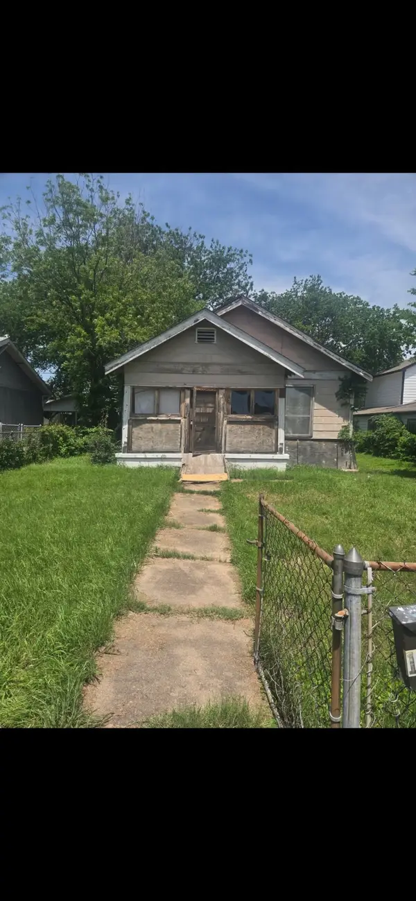 1511 Iowa, Dallas, TX 75216