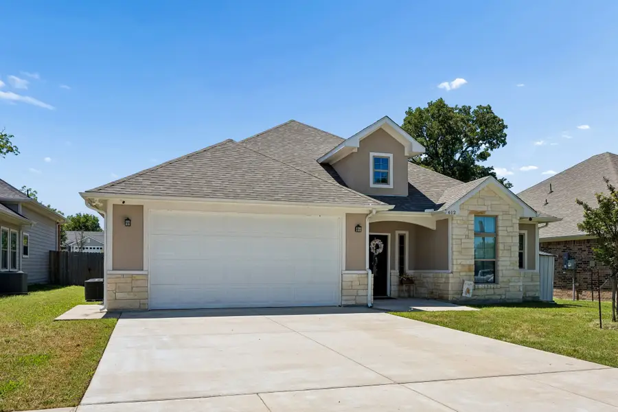 612 N Frisco Road, Sherman, TX 75090 - #2