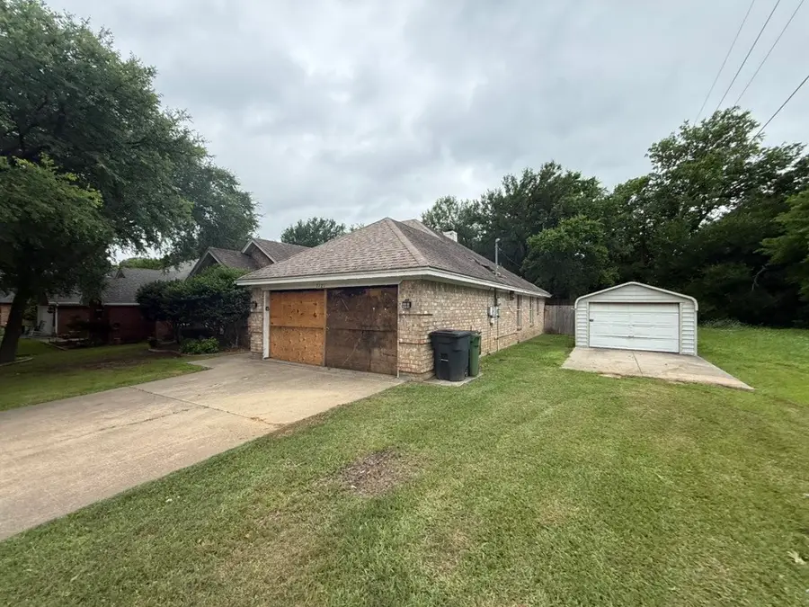 7121 Timberlane Drive, North Richland Hills, TX 76182 - #3