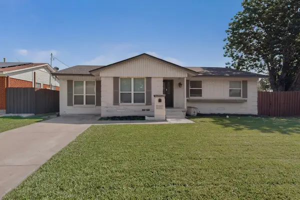 2302 Lagoon Drive, Mesquite, TX 75150
