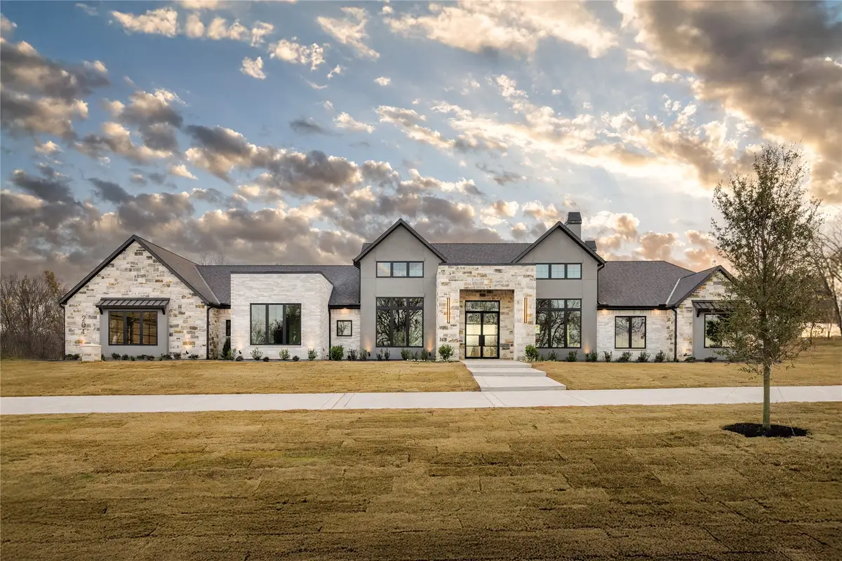 204 Dan Russell Bend, Weatherford, TX 76087 - #1