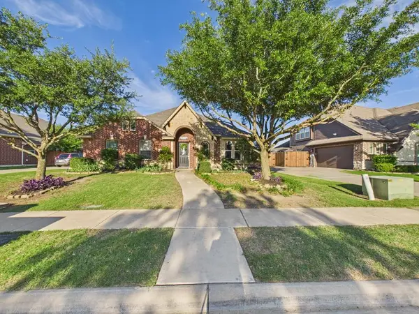 742 Mill Pond Drive, Midlothian, TX 76065