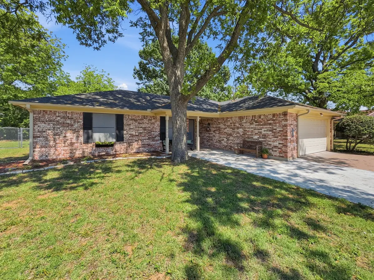 1103 Holiday Court, Granbury, TX 76048 - #1