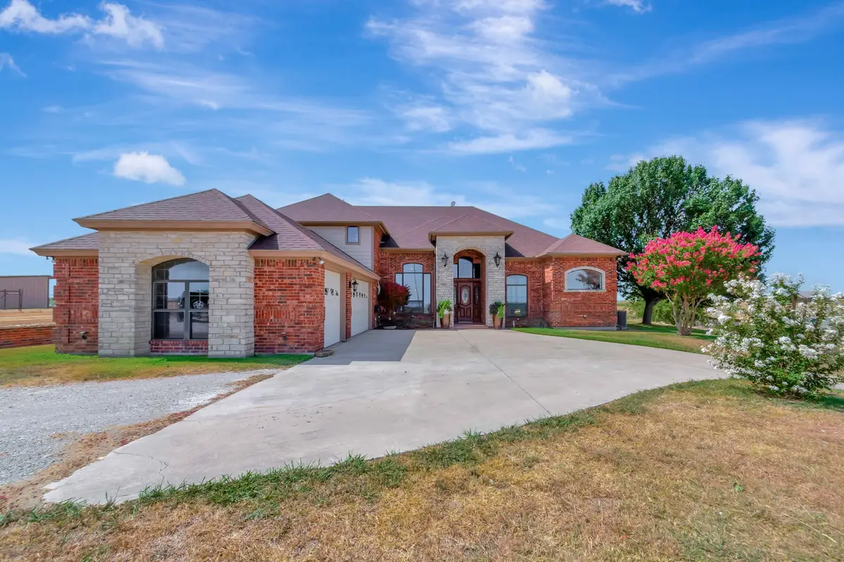 5520 White Settlement Road, Weatherford, TX 76087 - #1