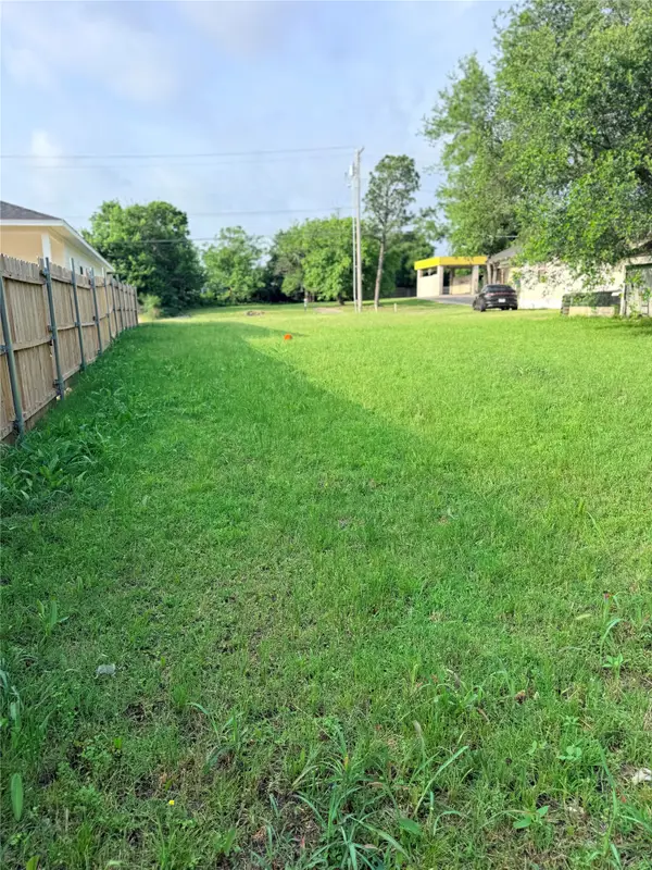 3936 Lee Street, Greenville, TX 75401