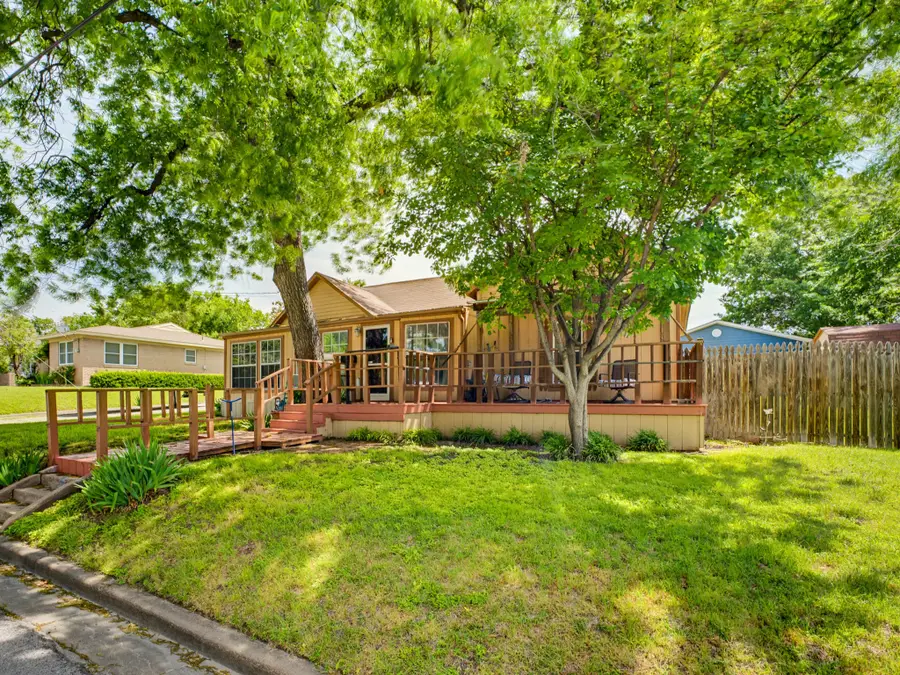 601 S Miller Street, Decatur, TX 76234 - #3