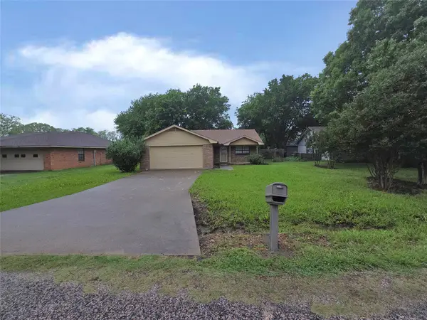 108 S Florence Street, Tioga, TX 76271