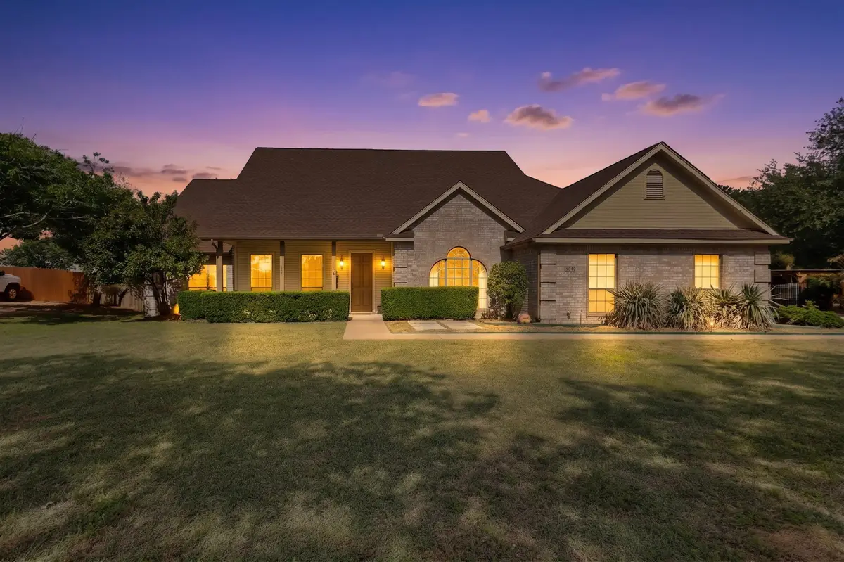 7011 Singleton Road, Midlothian, TX 76065 - #1