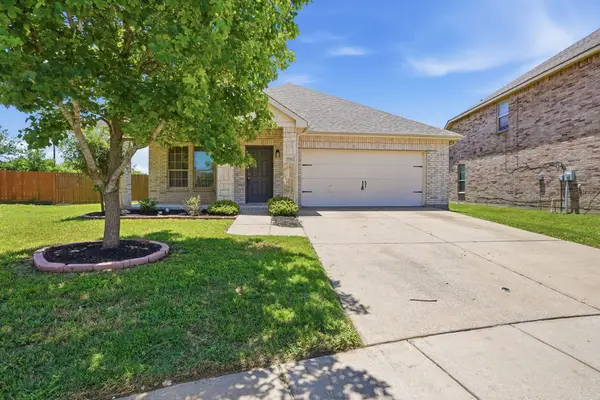 8740 Noontide Drive, Fort Worth, TX 76179