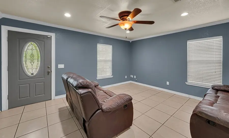 1410 W 3rd Street, Clifton, TX 76634 - #3