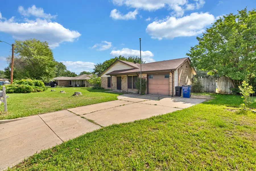 501 Post Oak Lane, Burleson, TX 76028 - #2