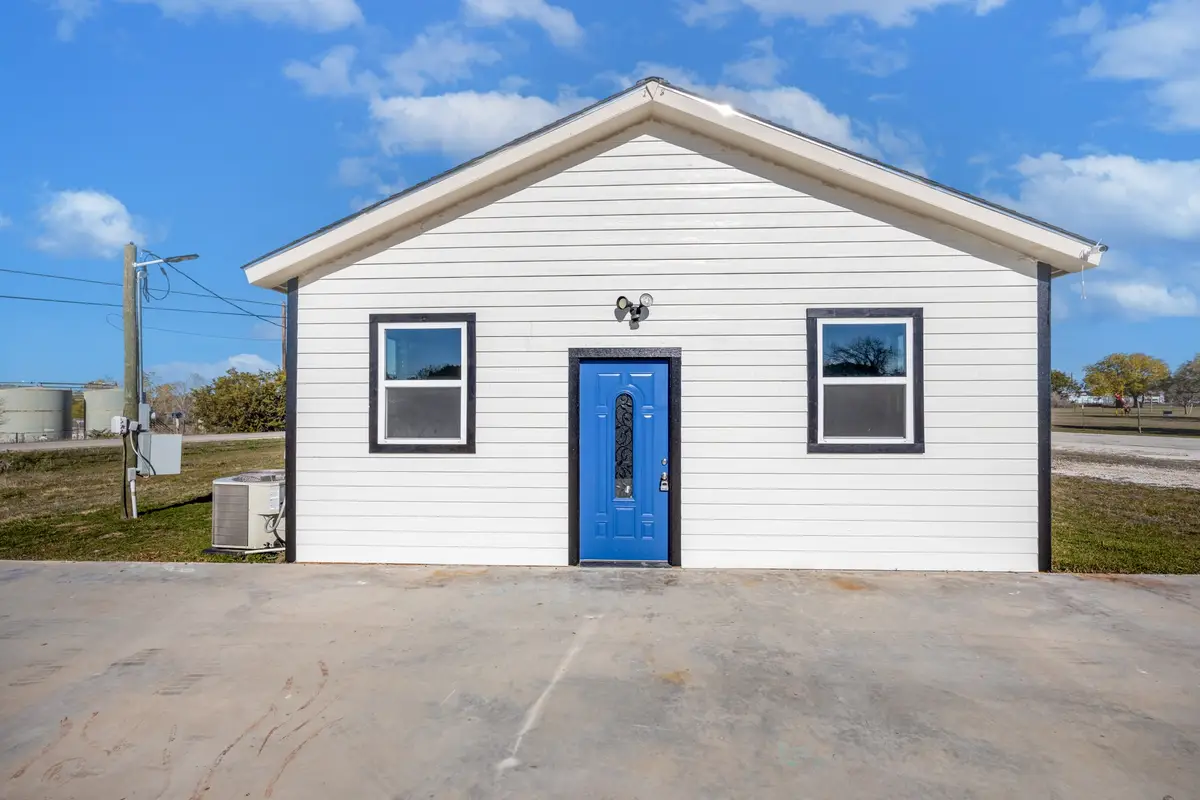 147 Western Lake Drive, Weatherford, TX 76087 - #1