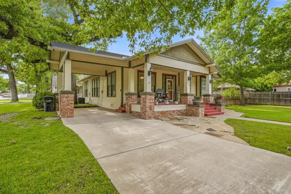 910 S Waco Street, Weatherford, TX 76086