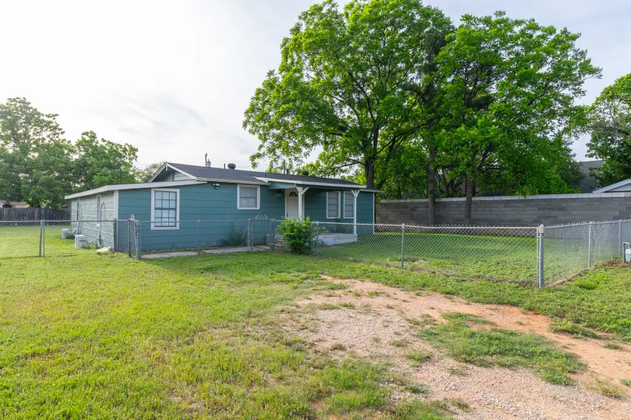 1517 Griggs Street, Abilene, TX 79602 - #2