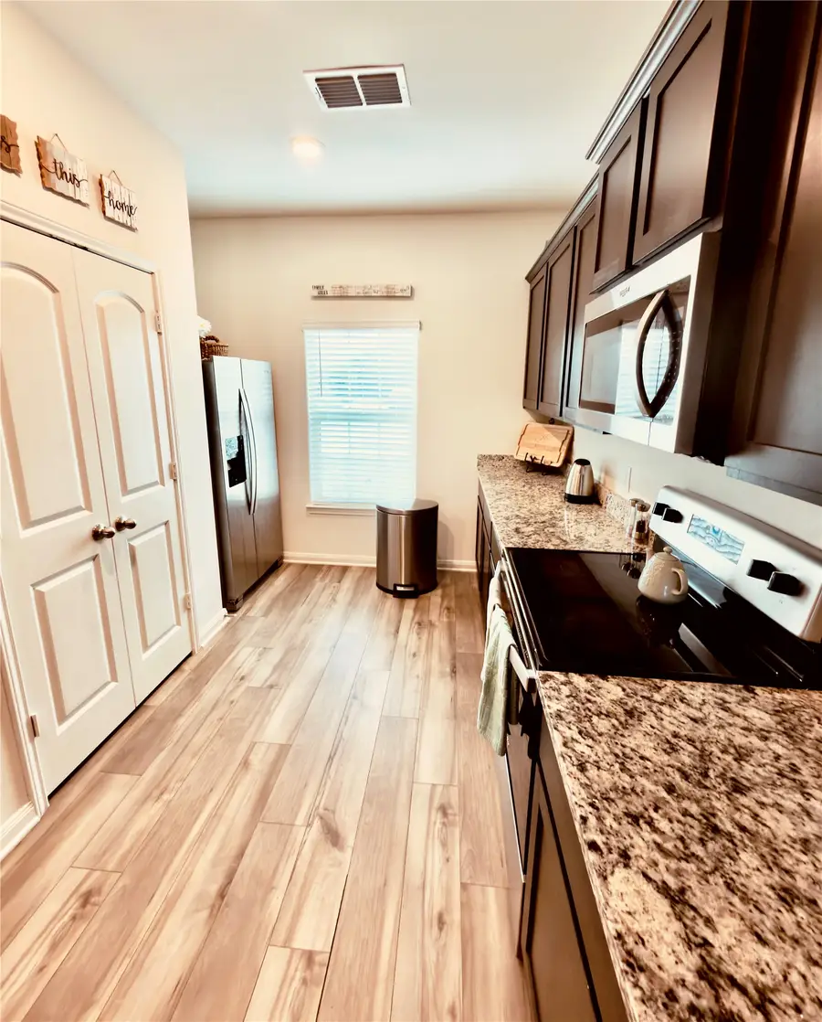 196 Cattlemans Creek Road W, Newark, TX 76071 - #2