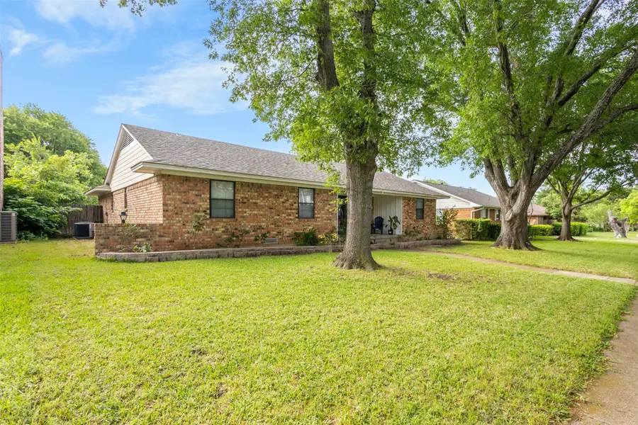 214 S Alexander Avenue, Duncanville, TX 75116 - #3