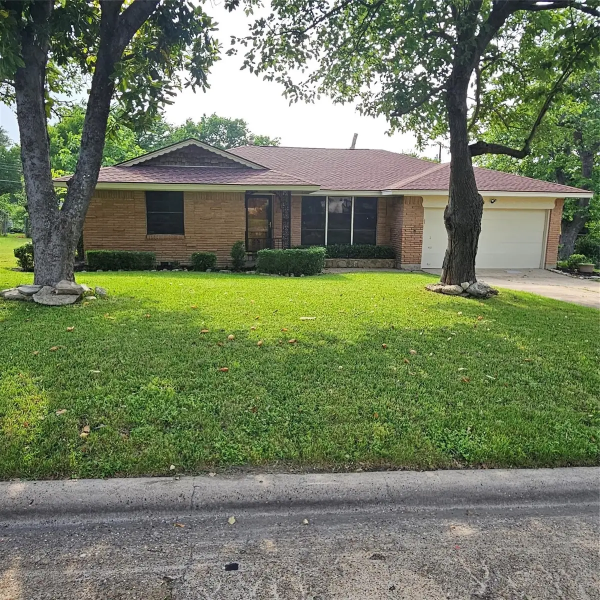 5907 Shady Crest Trail, Dallas, TX 75241 - #1