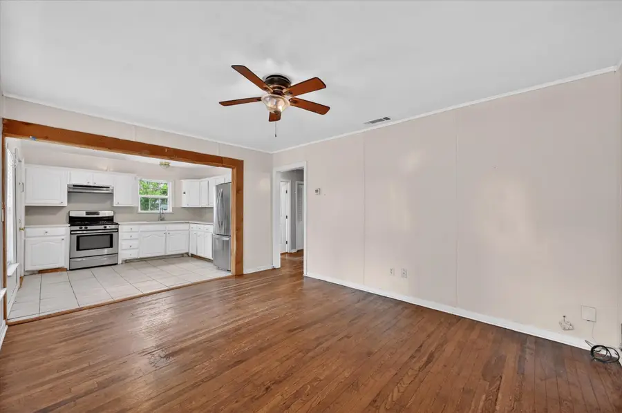 2045 Shea Road, Dallas, TX 75235 - #3