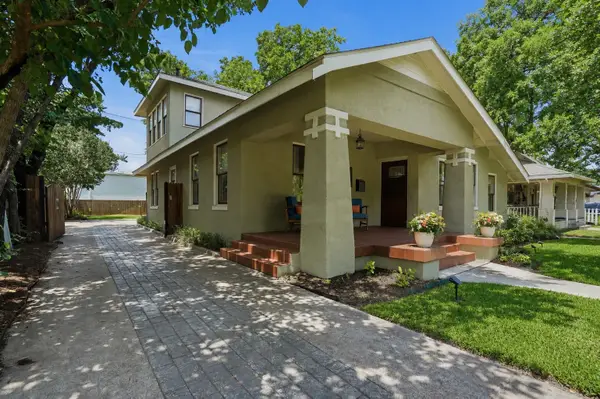 2212 Hurley Avenue, Fort Worth, TX 76110