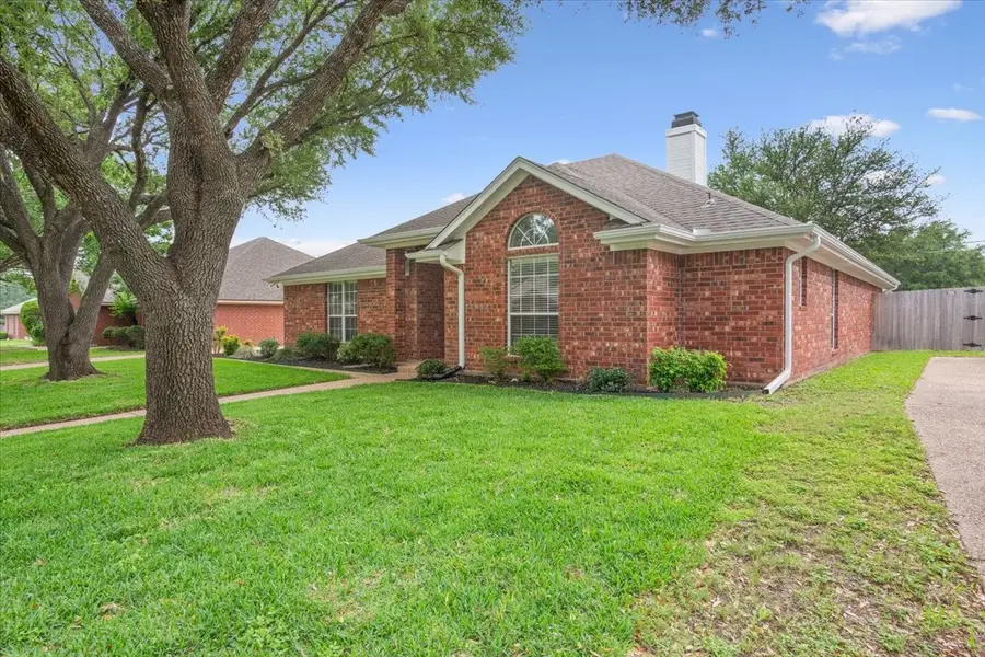 949 Crested Butte Drive, Hewitt, TX 76643 - #3