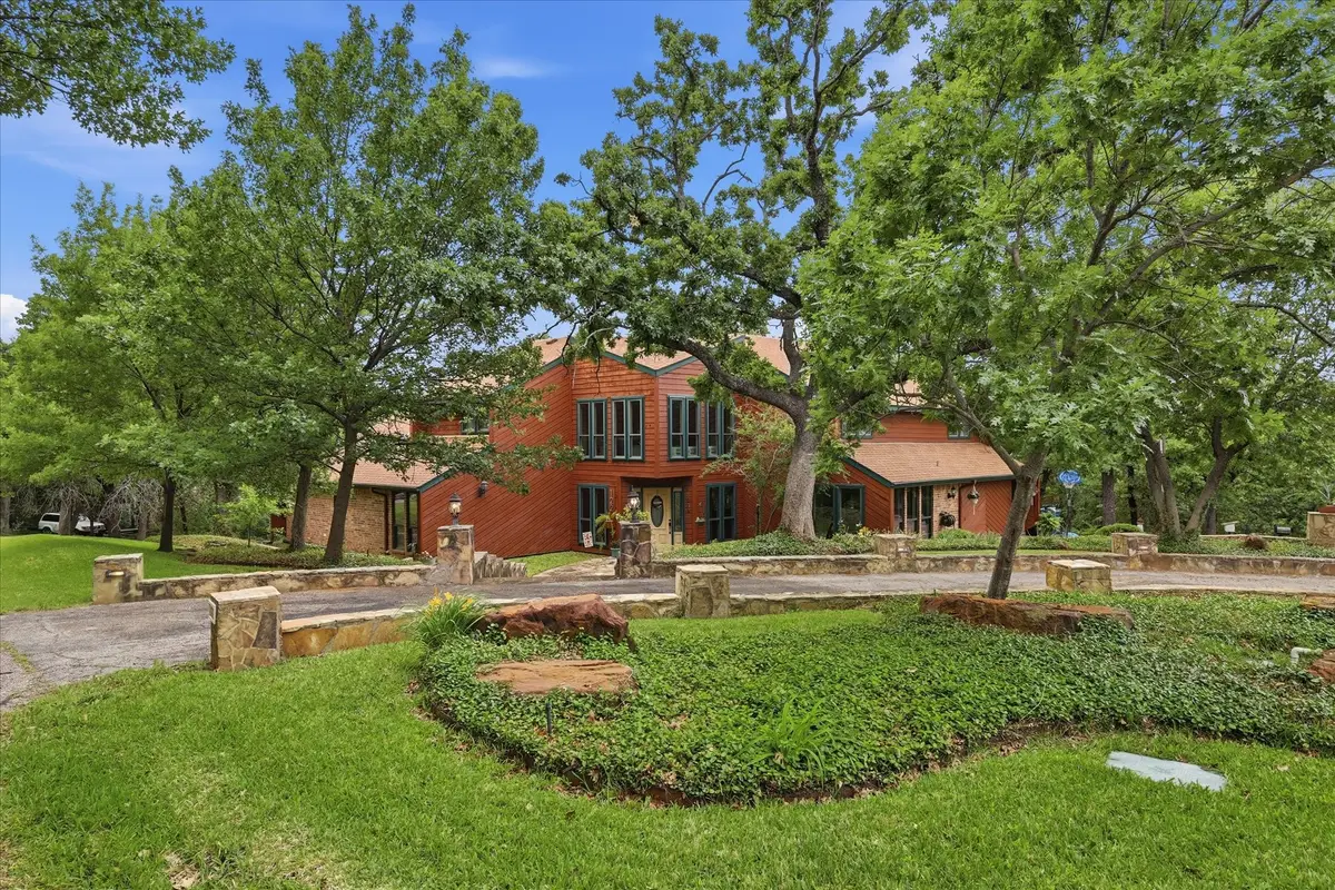 122 Brookdale Drive, Highland Village, TX 75077 - #1