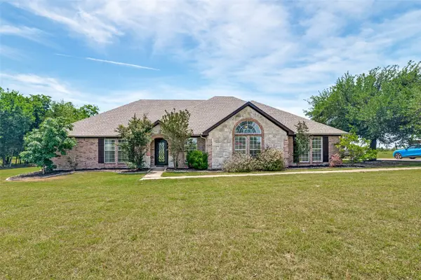 18584 County Road 543, Nevada, TX 75173