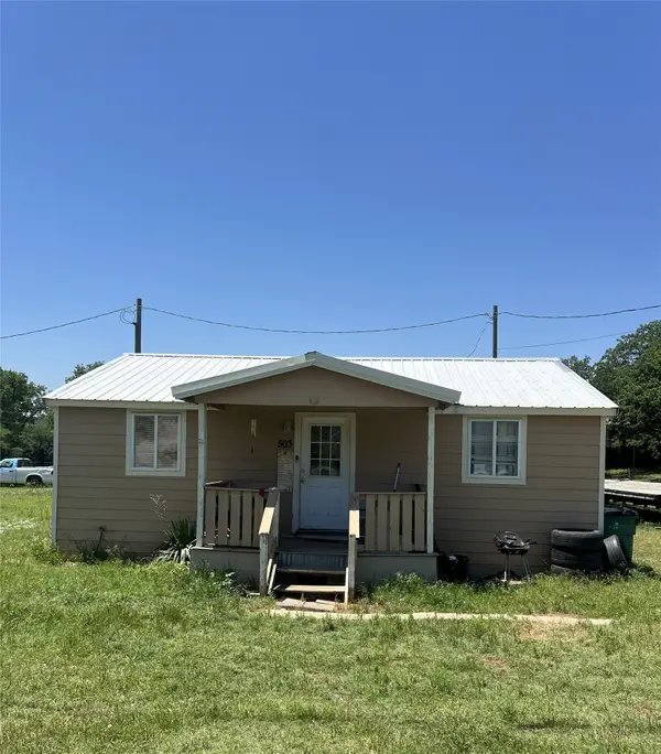 503 Captains Cutt, Oak Ridge, TX 76240