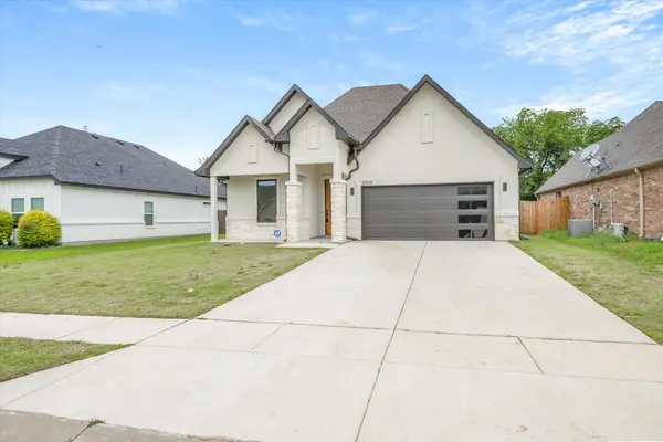 1868 Meadowview, Canton, TX 75103