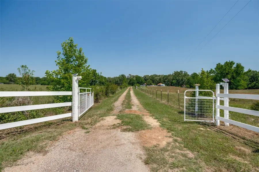 115 County Road 3302, Omaha, TX 75571 - #2