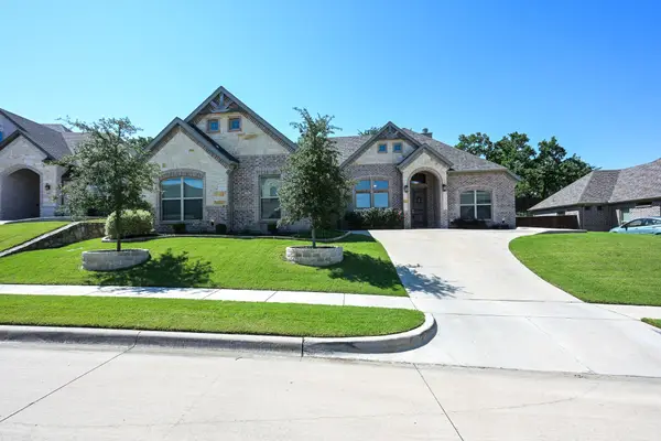 149 Fairweather Drive, Burleson, TX 76028