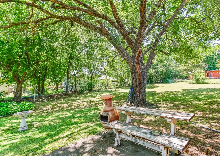 1904 Cypress Court, Gainesville, TX 76240 - #3