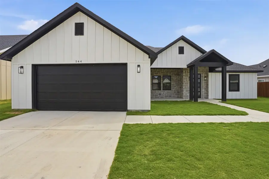 544 Highview Court, Godley, TX 76044 - #2