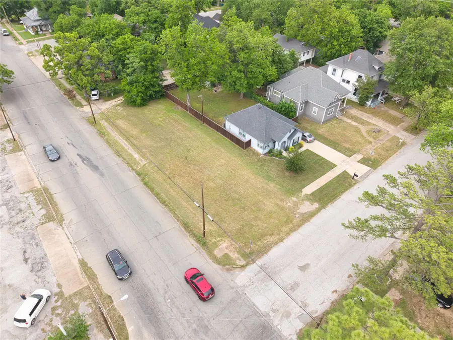 930 S Mirick Avenue, Denison, TX 75020 - #2