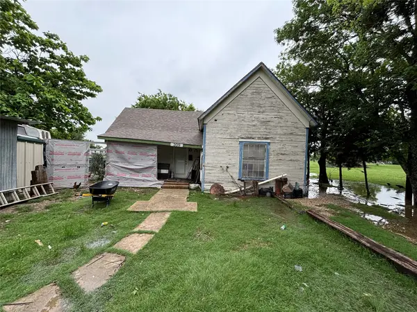 309 S Barry Street, Mertens, TX 76666