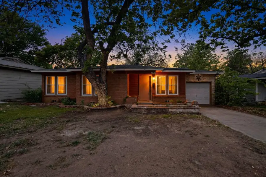 4508 Rutland Avenue, Fort Worth, TX 76133 - #2