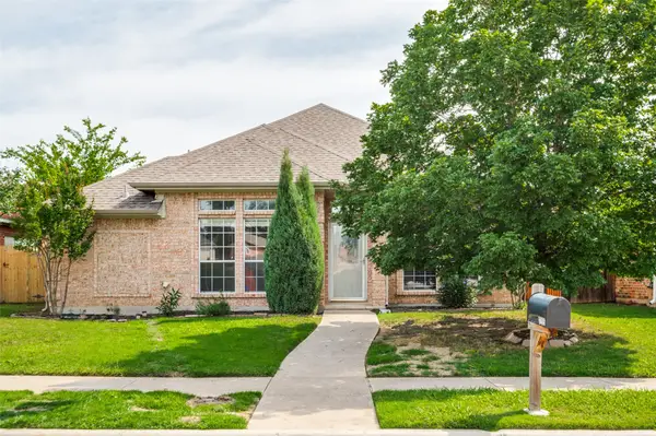 2155 Arbor Creek Drive, Carrollton, TX 75010