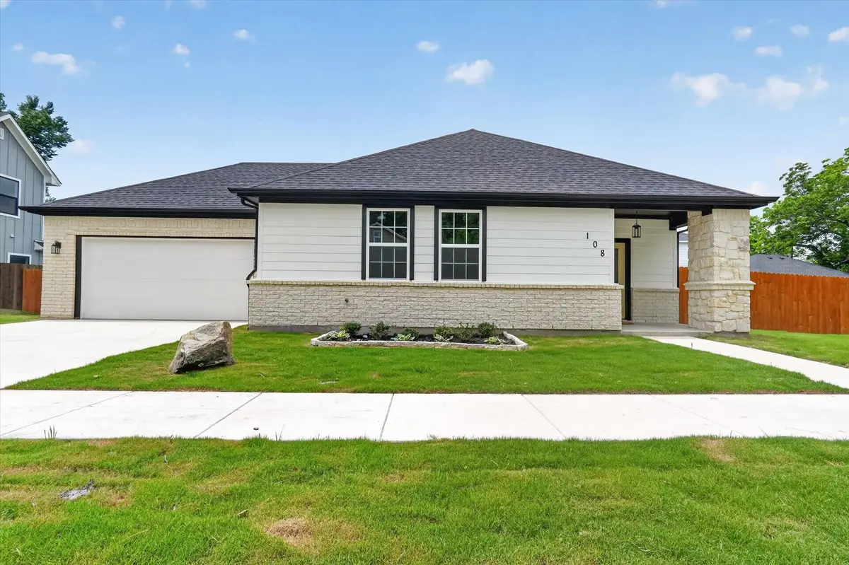 108 Griffin Street, Waxahachie, TX 75165 - #1
