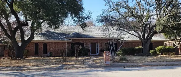 1333 Thunderbrook Drive, DeSoto, TX 75115
