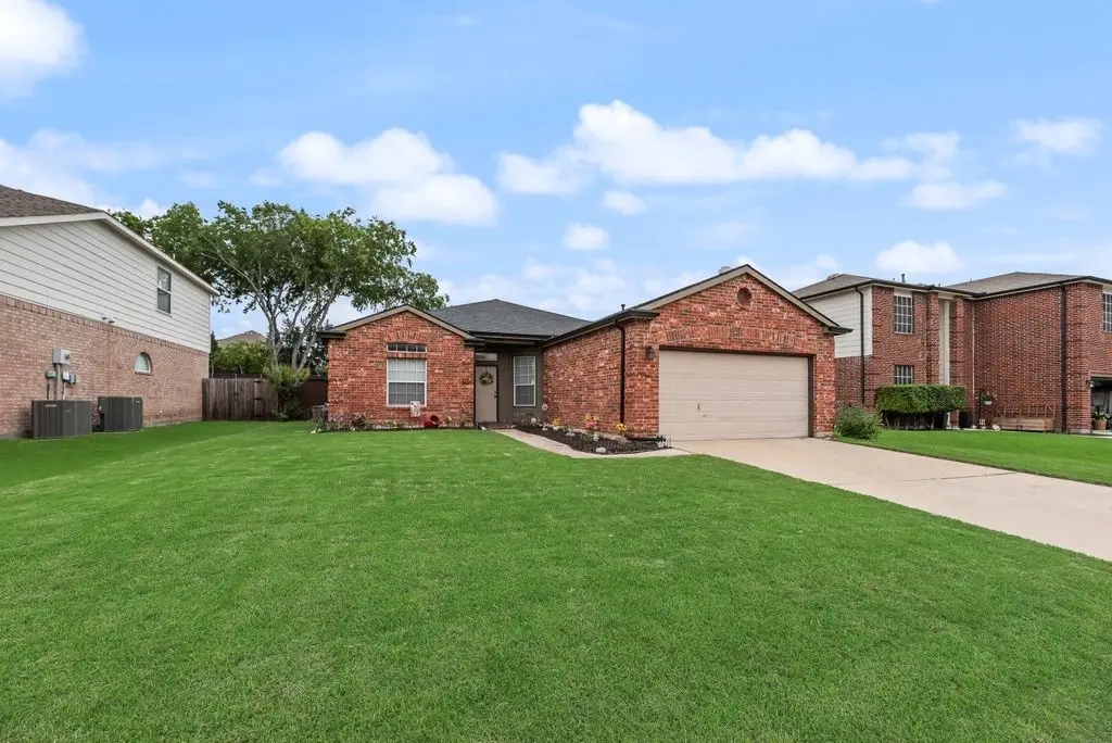 2025 Apple Drive, Little Elm, TX 75068 - #1