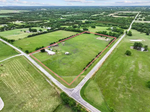 1217 County Road 4705, Leonard, TX 75452