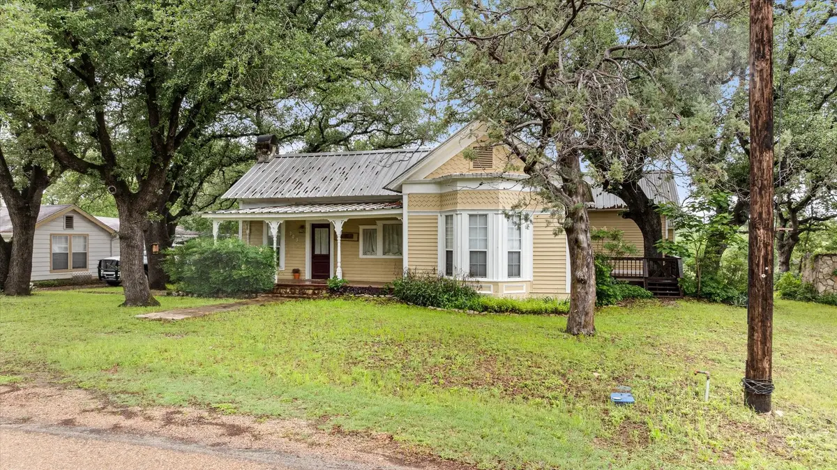 303 E Mclain, Iredell, TX 76649 - #1