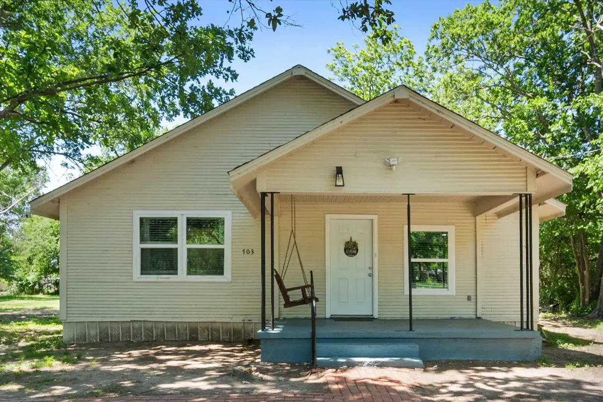 703 N Goodman Avenue, Kerens, TX 75144 - #1