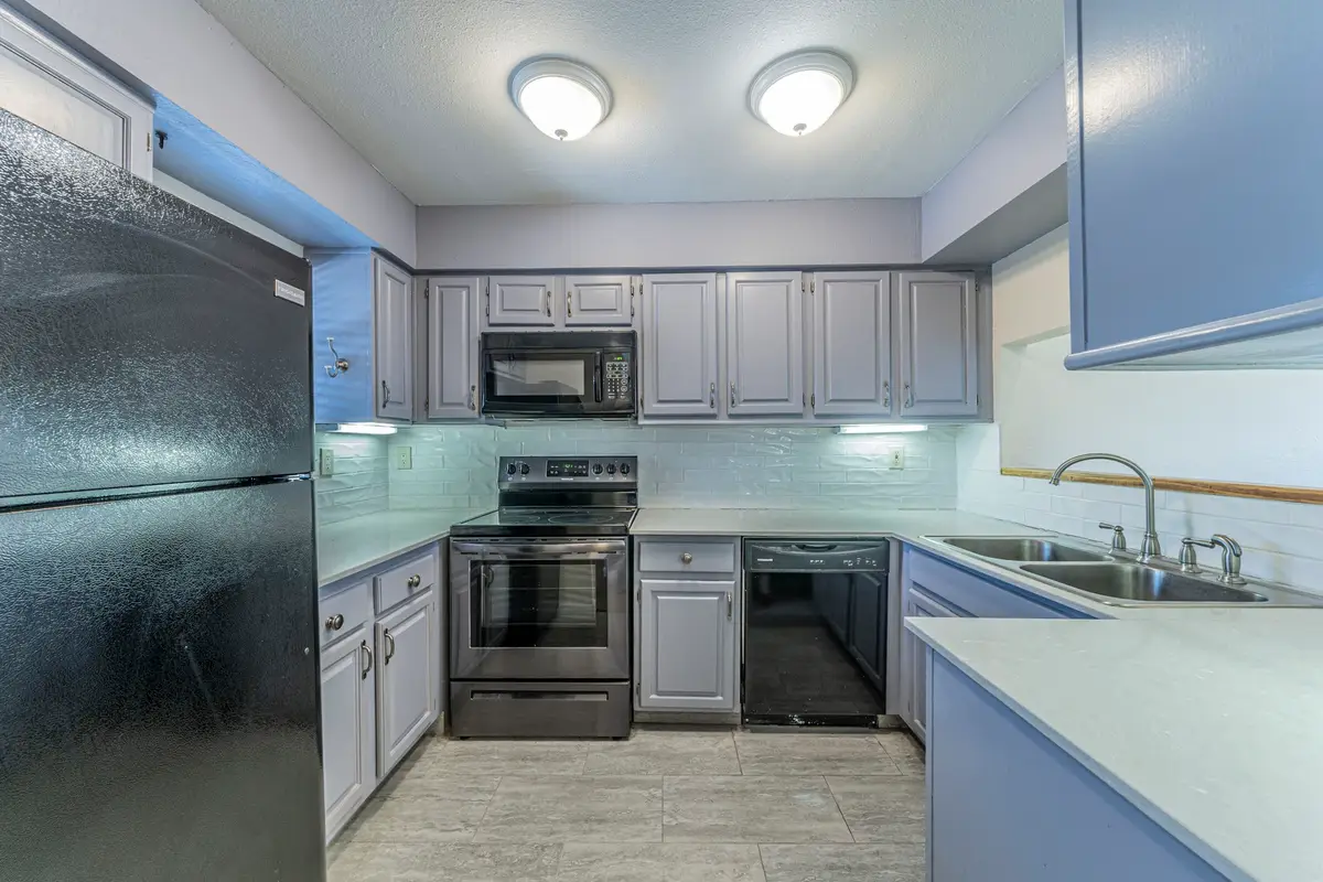 2733 Silver Creek Drive #205, Arlington, TX 76006 - #1