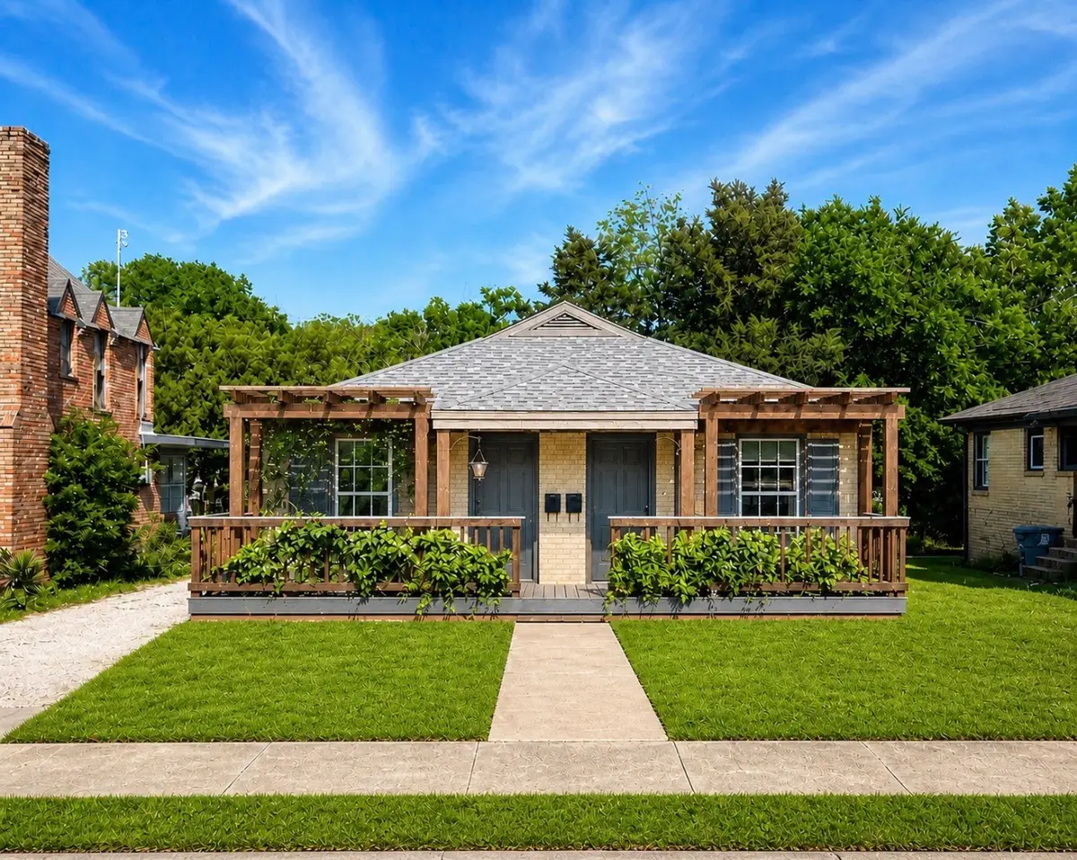 404 N Montreal Avenue, Dallas, TX 75208 - #1