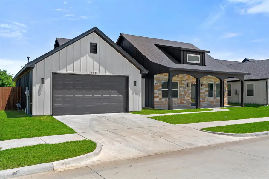 568 Highview Court, Godley, TX 76134 - #3